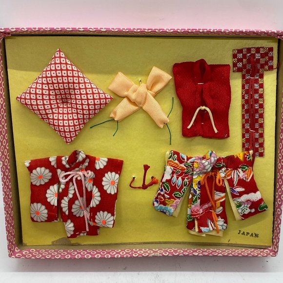 Doll clothing Kimonos Made in Japan